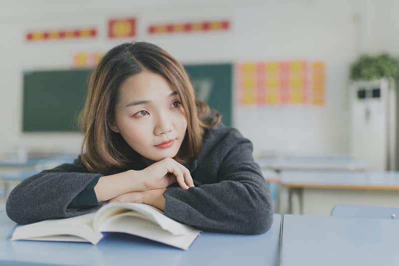 ein au pair absolviert oft auch einen kurs oder eine ausbildung in deutschland