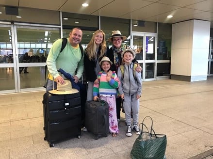 au pair hannah in australia with her host family on the airport