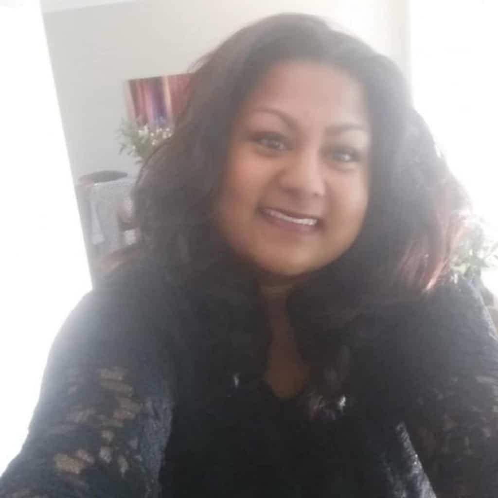 Dinusha  -  34 jaar oud en actief in Huizen