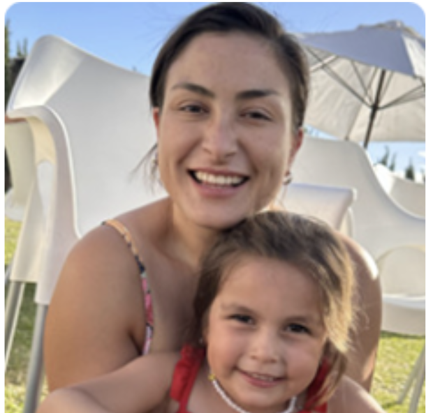 Maddie from  is looking for a host family